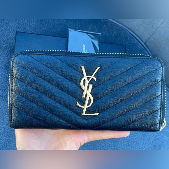 Authentic YSL Yves Saint Laurent black Zippy wallet - Picture 9 of 14